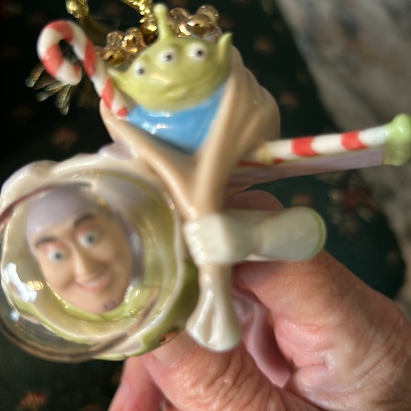 Walt Disney showcase Lennox, merry Christmas and happy Lightyear from Toy story - Picture 6 of 9